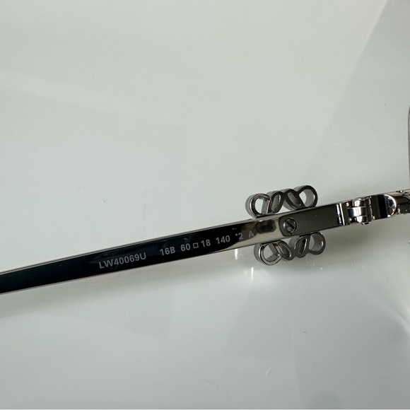 NEW!!! Loewe LW40069U 16B sunglasses Authentic Retail 385$ - Picture 6 of 8